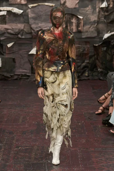 Look 23